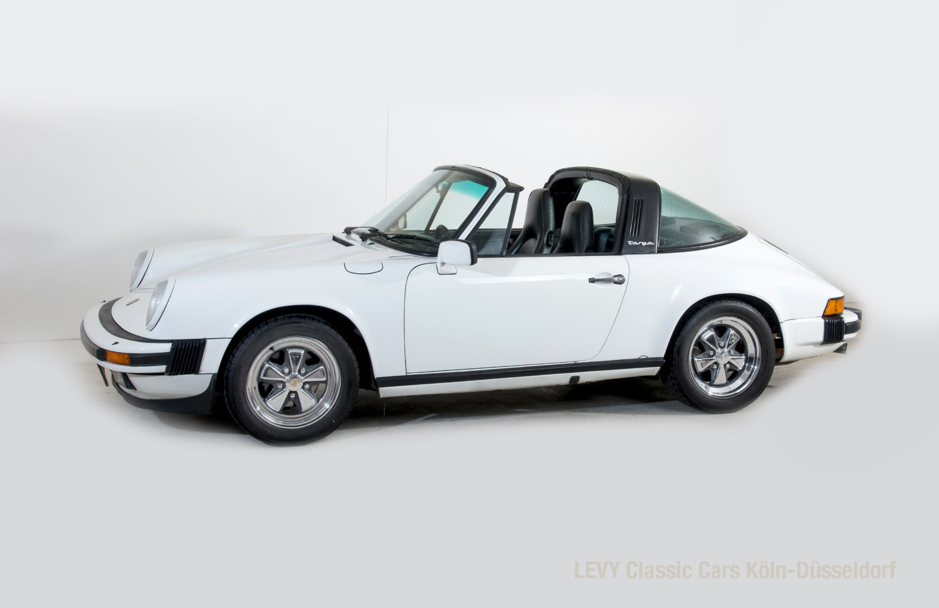 Porsche 911 Targa 61307_7