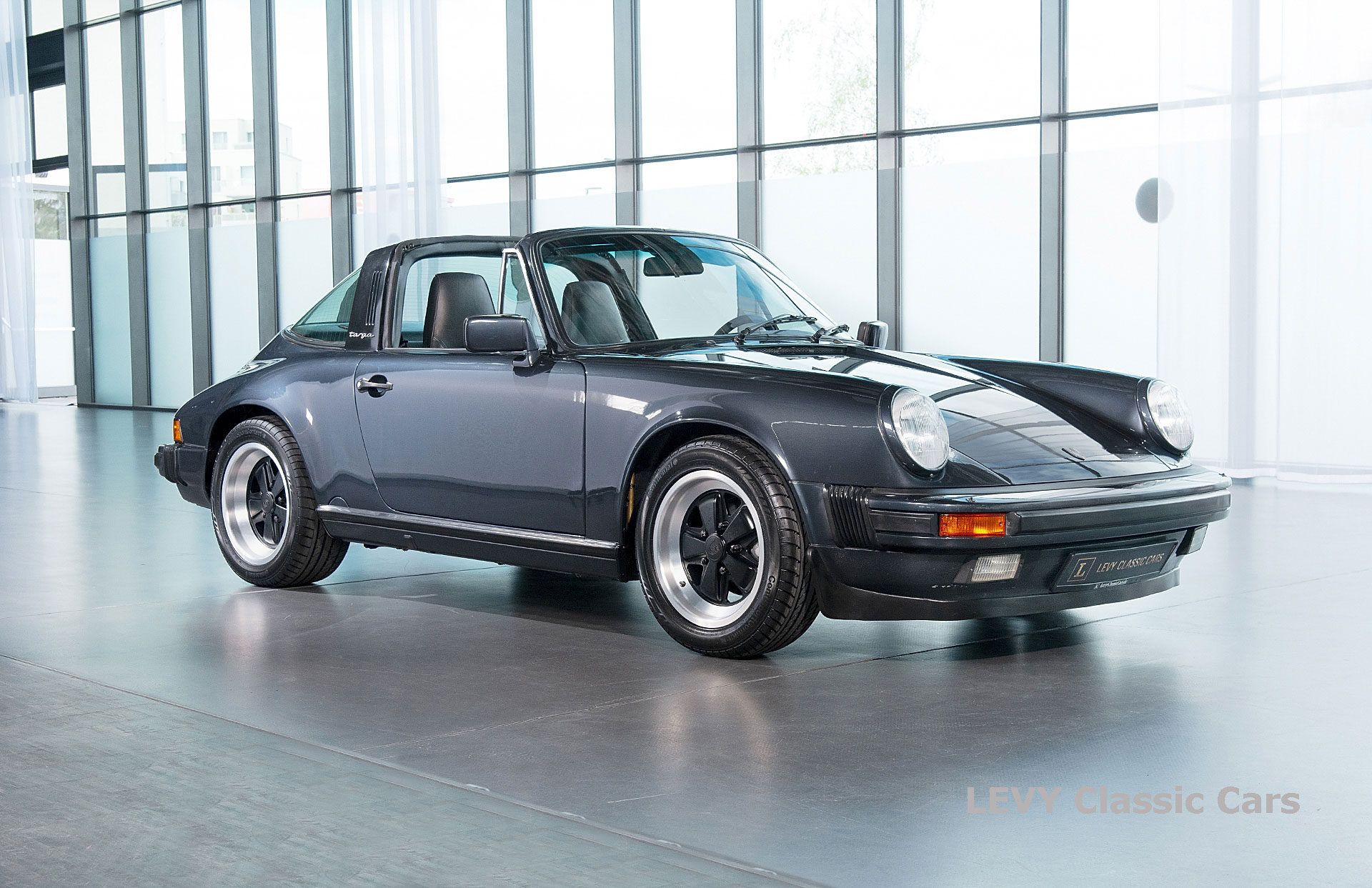 Porsche 911 Targa blau 61547 17