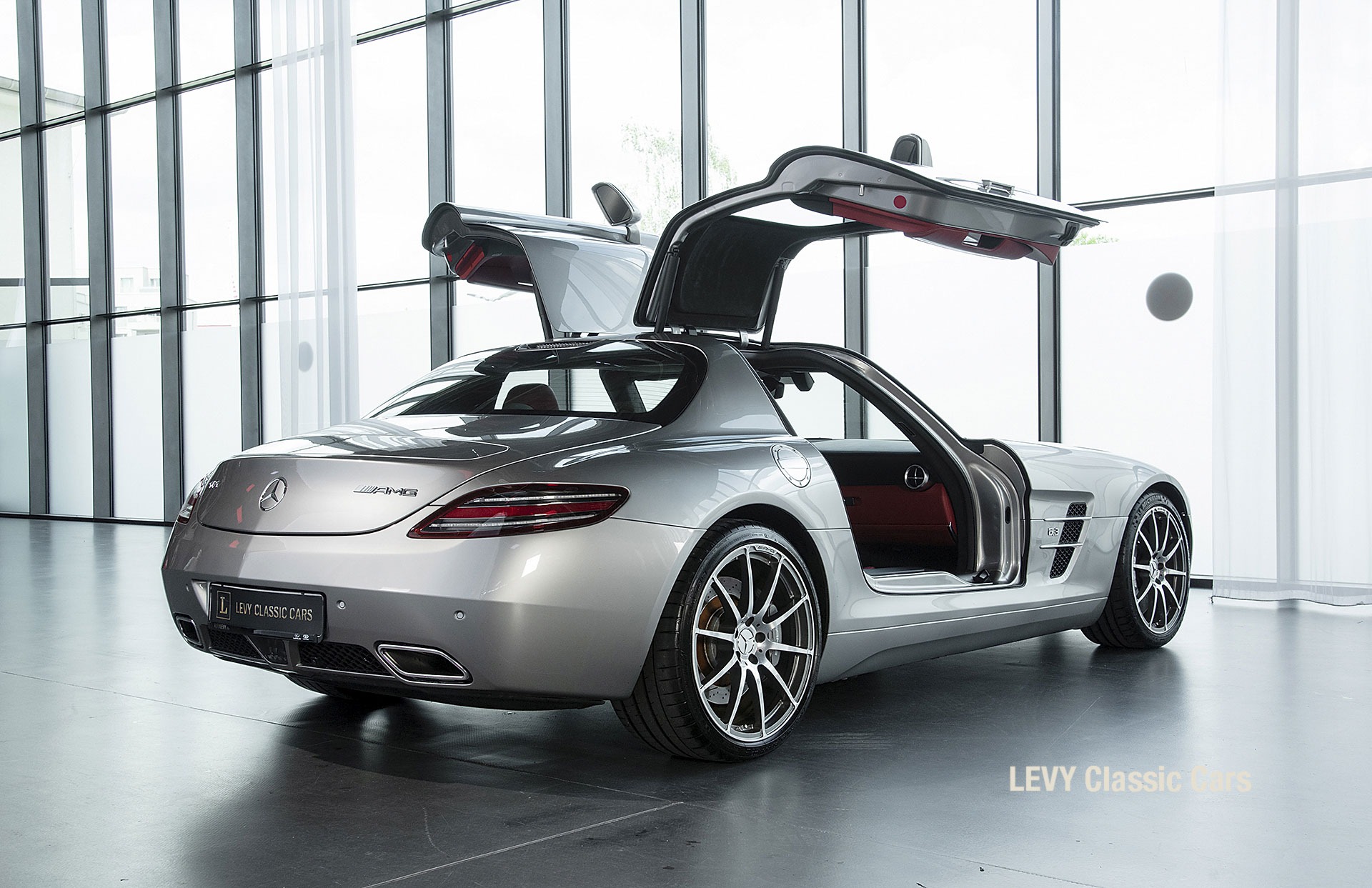 MB SLS AMG 6,3 Coupe 05633 042