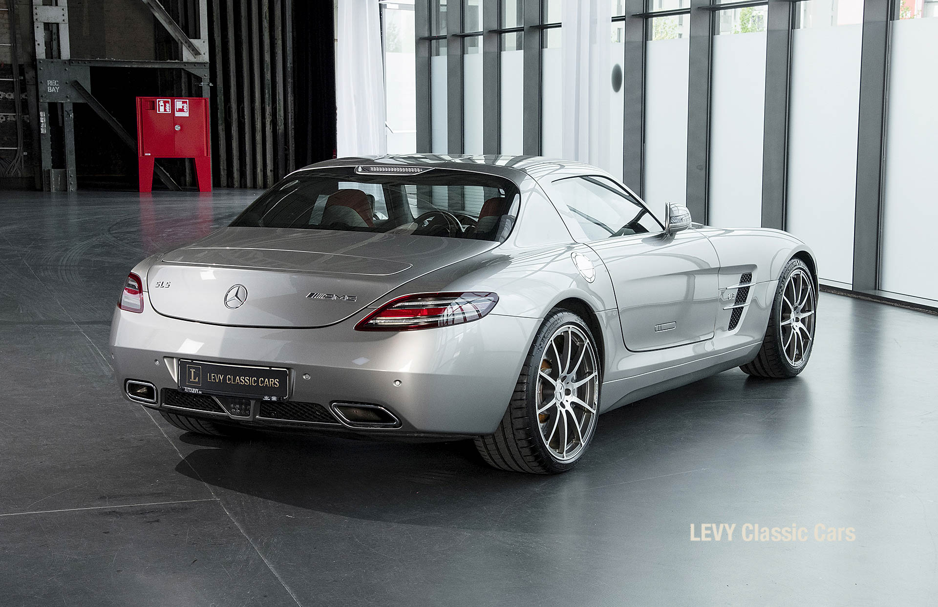 MB SLS AMG 6,3 Coupe 05633 057