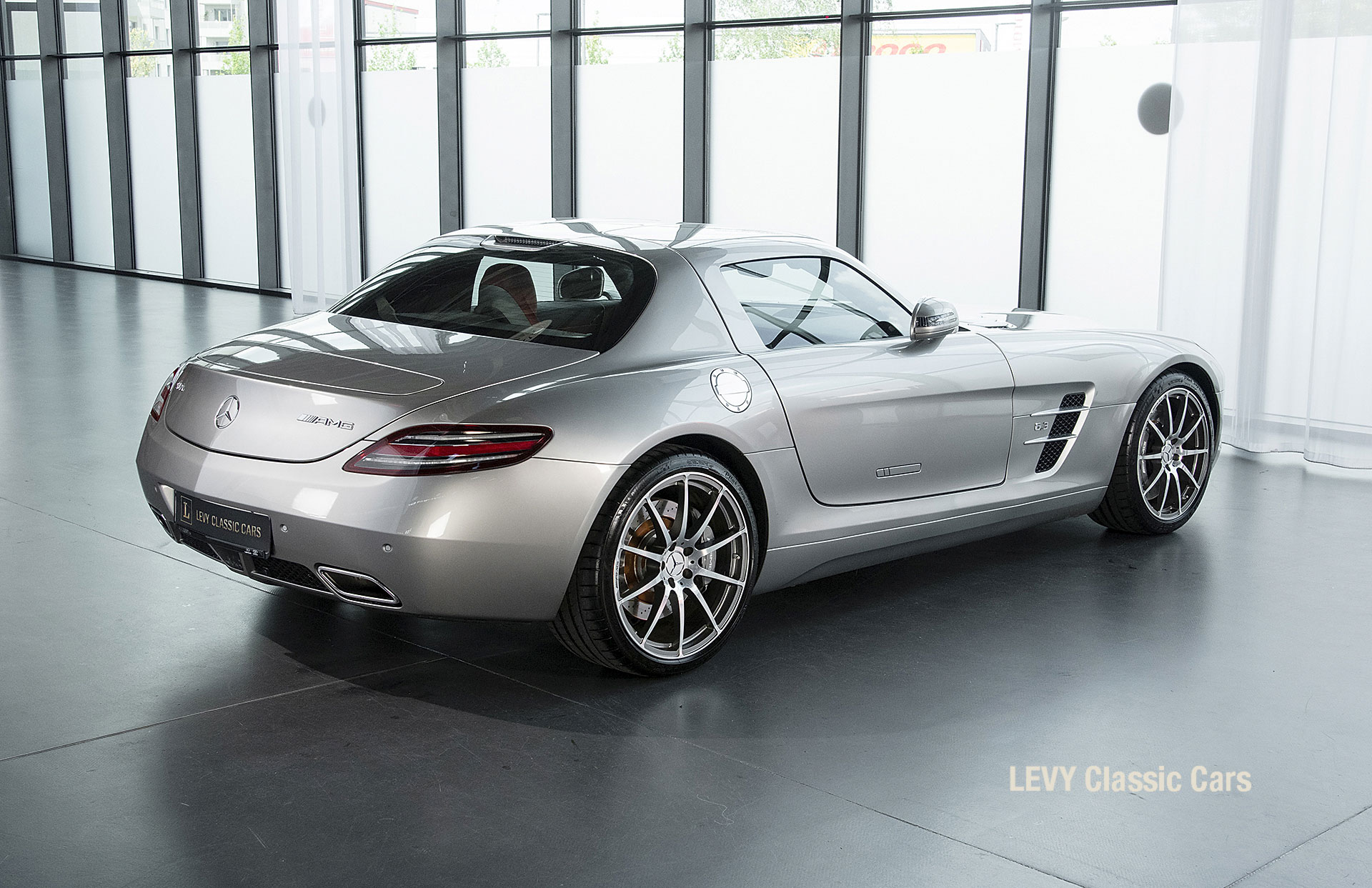 MB SLS AMG 6,3 Coupe 05633 063