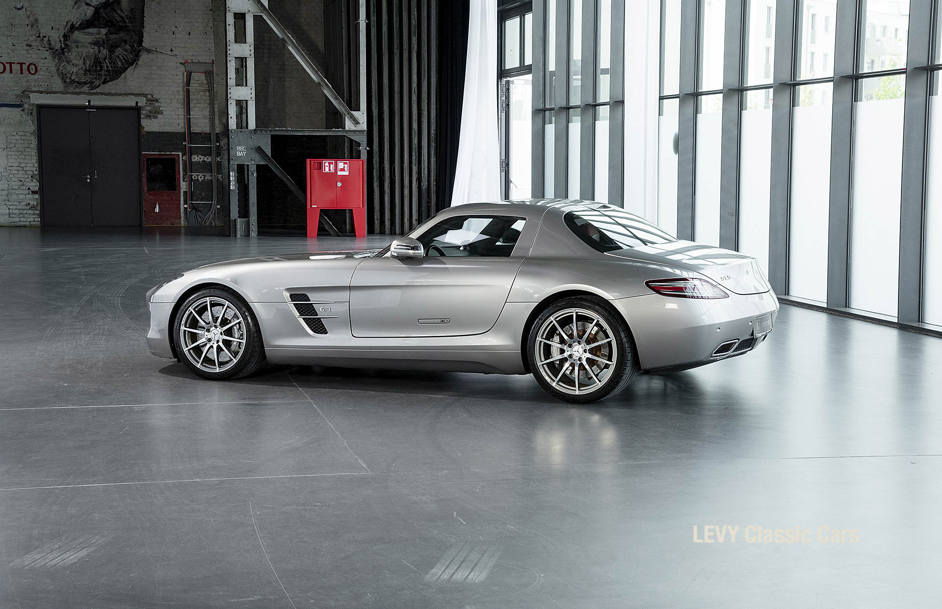 MB SLS AMG 6,3 Coupe 05633 104